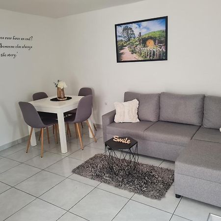 Mellon Apartments Zaton  エクステリア 写真