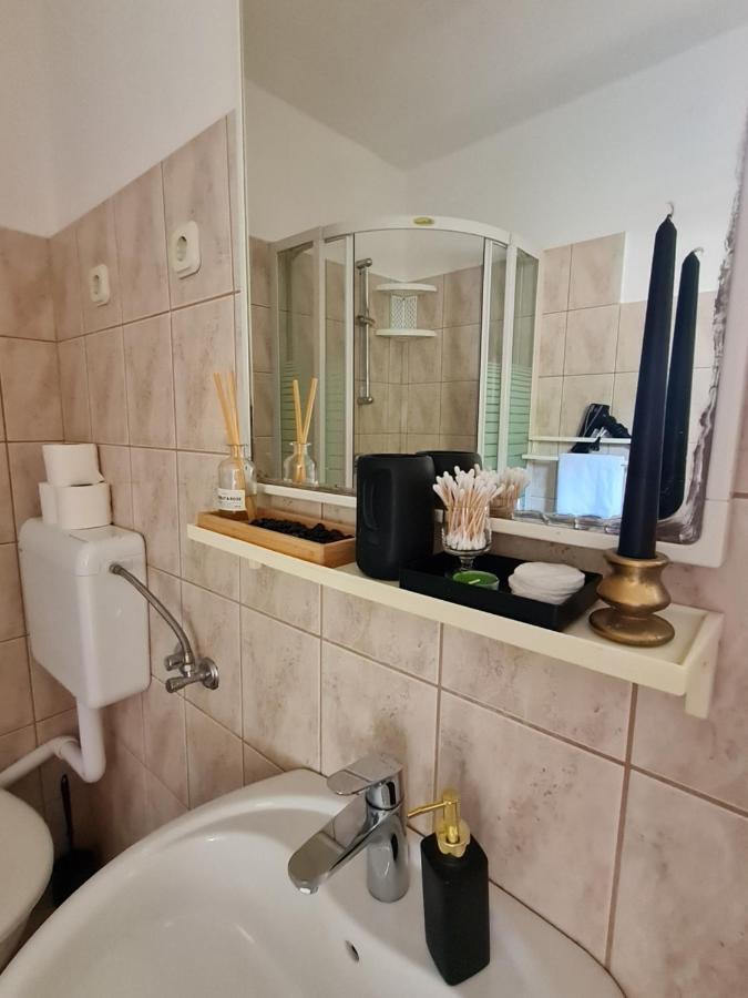 Mellon Apartments Zaton  エクステリア 写真